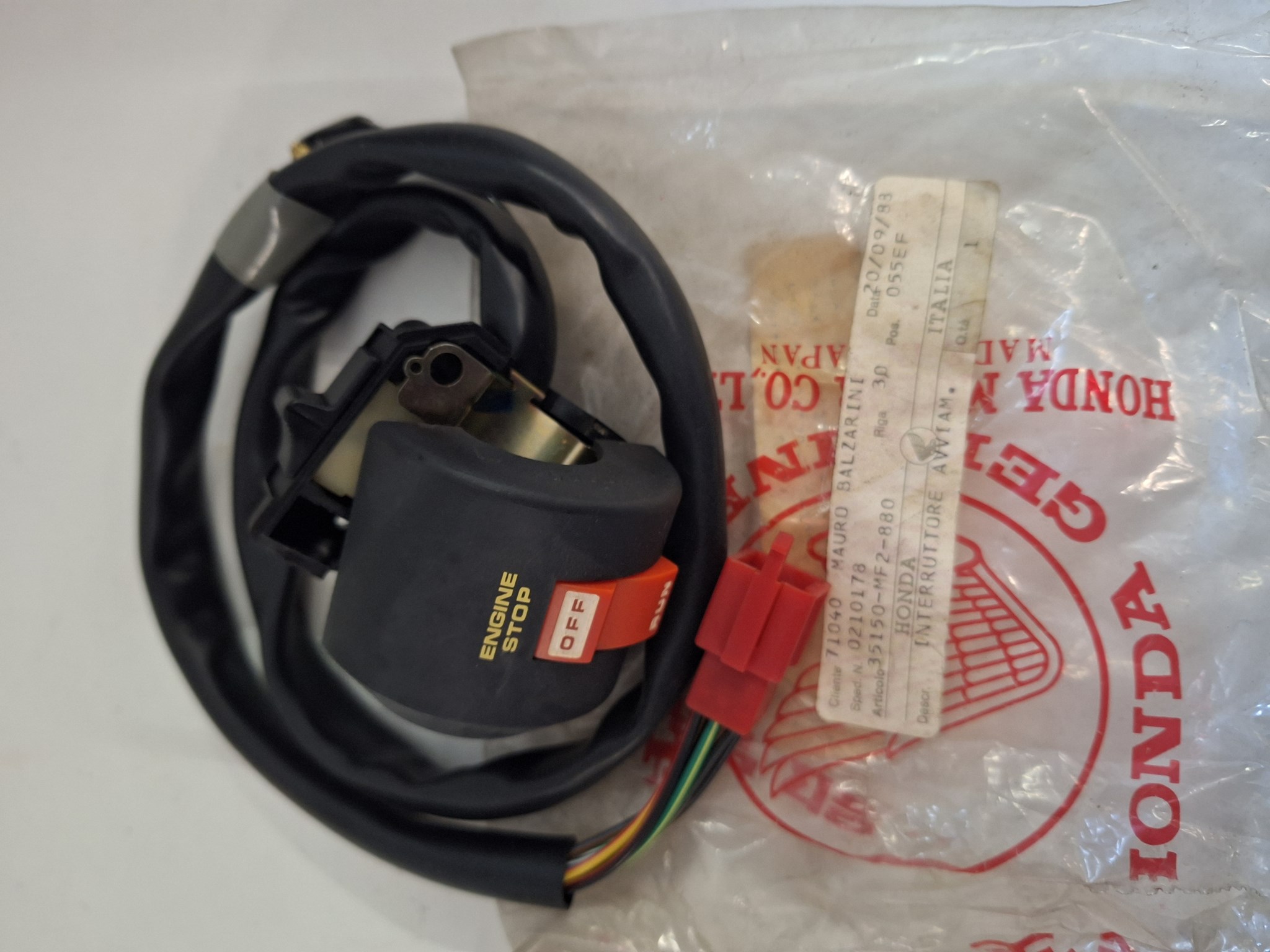 Picture of SCHALTEREINHEIT  35150-MF2-880  VF 500 F